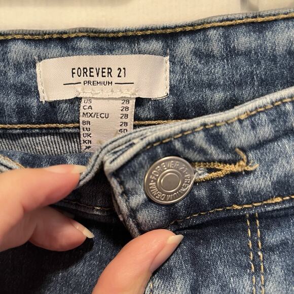 Forever21 High Rise Jeans Size 28 Bell Bottom Flare Leg Stretch Denim Hippie - Picture 3 of 8